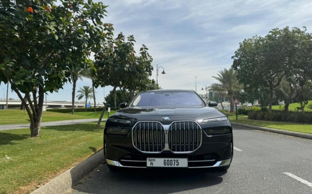 BMW 7 Series — 1
