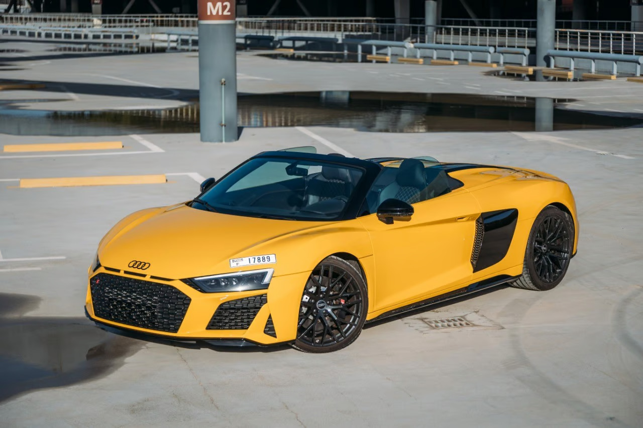 Audi R8 — 1